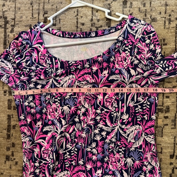 Lilly Pulitzer long sleeved dress. Size Large - Picture 4 of 5